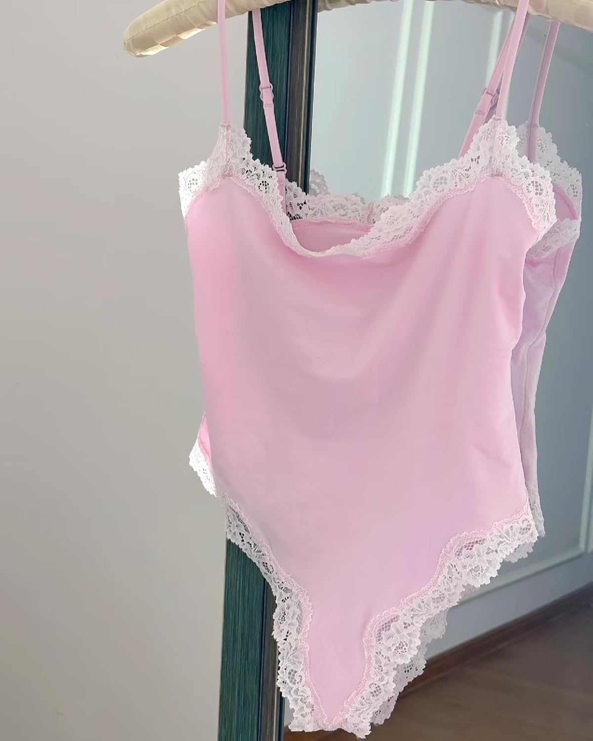 Lace detail Bodysuit Square Neck Spaghetti Strap Tank Top Bodysuits