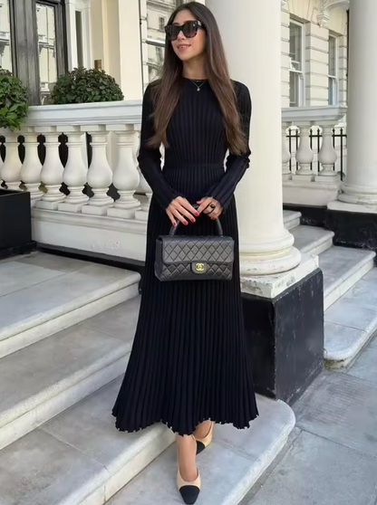 Lisa Luxe Knit Maxi Dress
