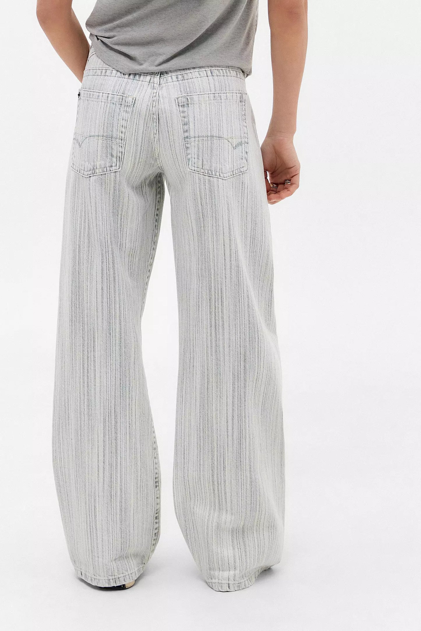 Vero Striped Jeans – Sleek & Stylish in Gray